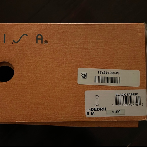 Unisa - Suede Knee High Adjustable Black Boots - Size 9 - Picture 7 of 7